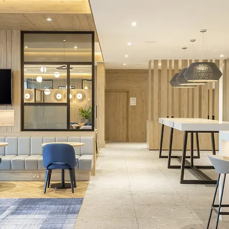Courtyard By Marriott Inverness Airport-2