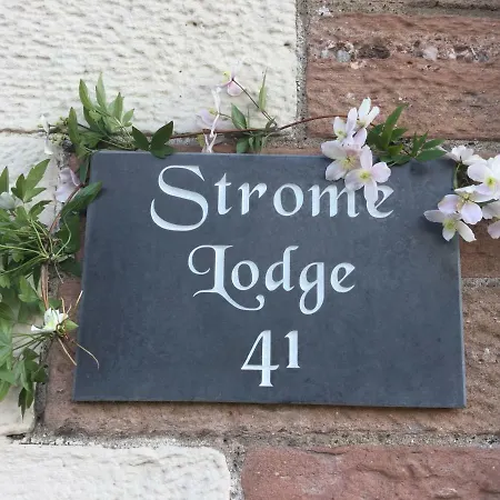 Strome Lodge-3